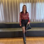Camisa Elegância em Cetim | Campanha Amor em Tons Intensos ❤️
